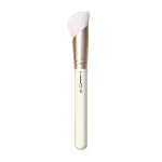 Кисть для косметического нанесения 001 Serum + Moisturizer Brush Mac Cosmetics, 1 UD - фото