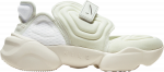 Nike aqua shop