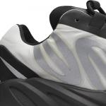 Yeezy 700 bone top