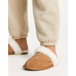 Каштановые тапочки UGG Scuffette II - фото