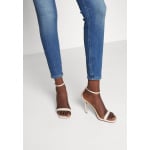 Джинсы Skinny Fit HIGH RISE ANKLE Calvin Klein Jeans, средний деним - фото 5