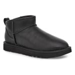 Кроссовки (WMNS) UGG Classic Ultra Mini Leather 'Black', черный - фото 4