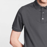 Новые квартальные продукты LV Polo Shirt Men Grey Louis Vuitton, серый - фото 5