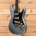 Электрогитара Fender Custom Shop Limited 1965 Dual-Mag Stratocaster Journeyman Relic - Aged Ice Blue Metallic-CZ571151 - фото 3