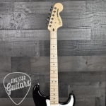 Электрогитара Squier Affinity Strat, Maple Fingerboard, White Pickguard - Black - фото 3