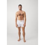 Спортивные шорты CLASSIC MUAY THAI SHORT Venum, цвет white/gold - фото 2