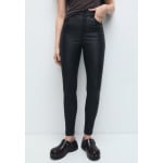 Брюки High-Waist Coated Finish PULL&BEAR, черный - фото