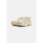 Низкие кроссовки 530 Unisex New Balance, цвет bone - фото 2