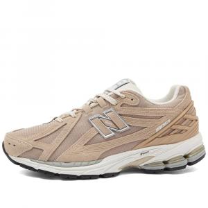 New balance outlet crt300 womens gold