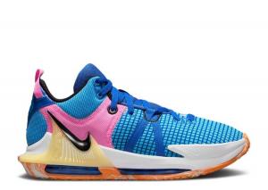 Lebron witness clearance pink