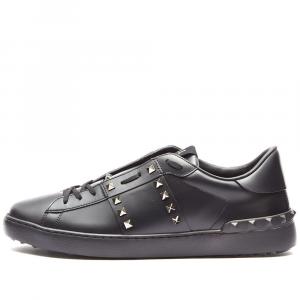 Valentino untitled store