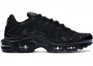 Air vapormax plus junior deals