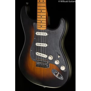 Squier 40th Anniversary Stratocaster Vintage Edition Черная анодированная накладка Satin Wide 2-Color Sunburst (592) Squier 40th Anniversary Stratocaster Edition Black Anodized Pickguard (592)