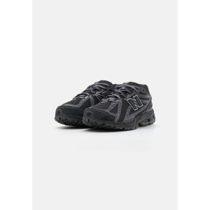 Кроссовки M1906RLB UNISEX New Balance, черный