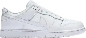 Nike dunk deals triple white
