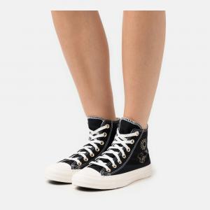 Converse light clearance gold