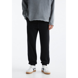 ДЖОГГЕРЫ Standard Fit PULL&BEAR