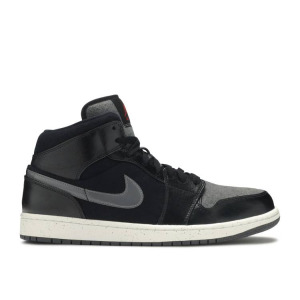 Air jordan 1 cheap mid winterized sneaker