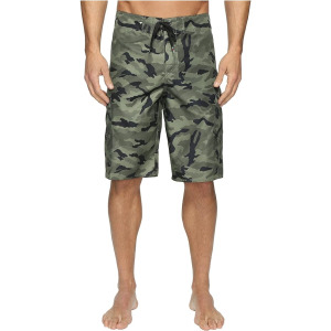 Шорты для плавания Quiksilver Manic Camo 22", цвет Forest Night