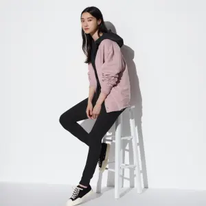 Брюки-леггинсы UNIQLO ультраэластичные, черный