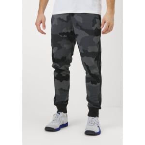 Спортивные брюки SEASONAL ESSENTIALS CAMOUFLAGE adidas Sportswear, черный