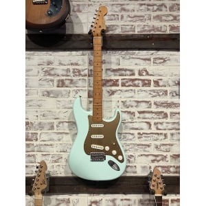 Squier 40th Anniversary Stratocaster 2022 - Sea Foam Green