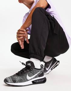 Nike Air Max Flyknit Racer