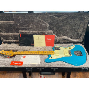 Fender American Professional II Jazzmaster MN Miami Blue #US22102841 7 фунтов, 13,1 унции American Professional II Jazzmaster with Maple Fretboard