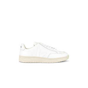 Кроссовки мужские V-12 Veja, цвет Extra White