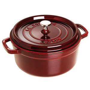 Кокотница Staub круглая, 2,75 литра, красный