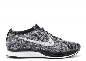 Nike flyknit 2025 oreo 2.0