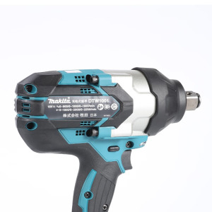 Гайковерт Makita DTW1001RTJ + два аккумулятора 18V/5.0Ah, зарядное устройство