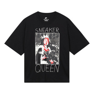 Футболка (WMNS) Nike Sneaker Queen T-Shirt 'Black', черный