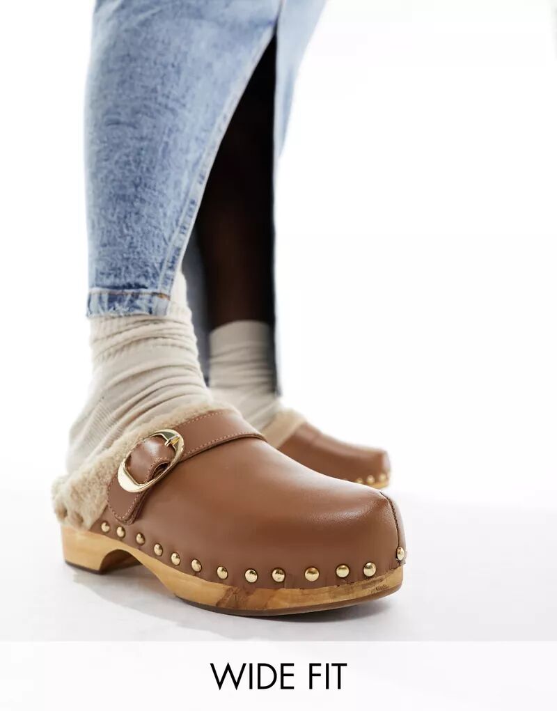 Светло-коричневые сандалии Simply Be Wide Fit