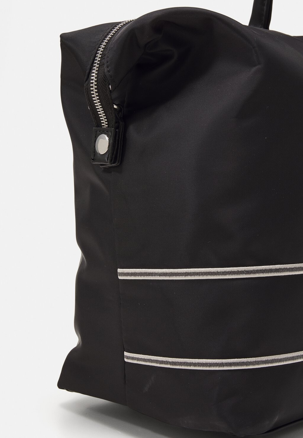 

Сумка Juicy Couture, черный