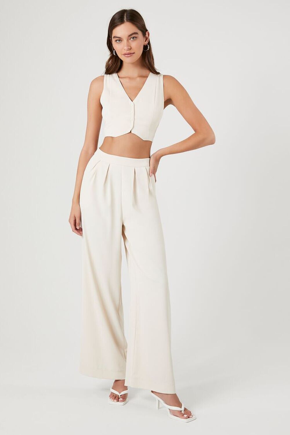 

Комплект из укороченного жилета и брюк Forever 21, кремовый