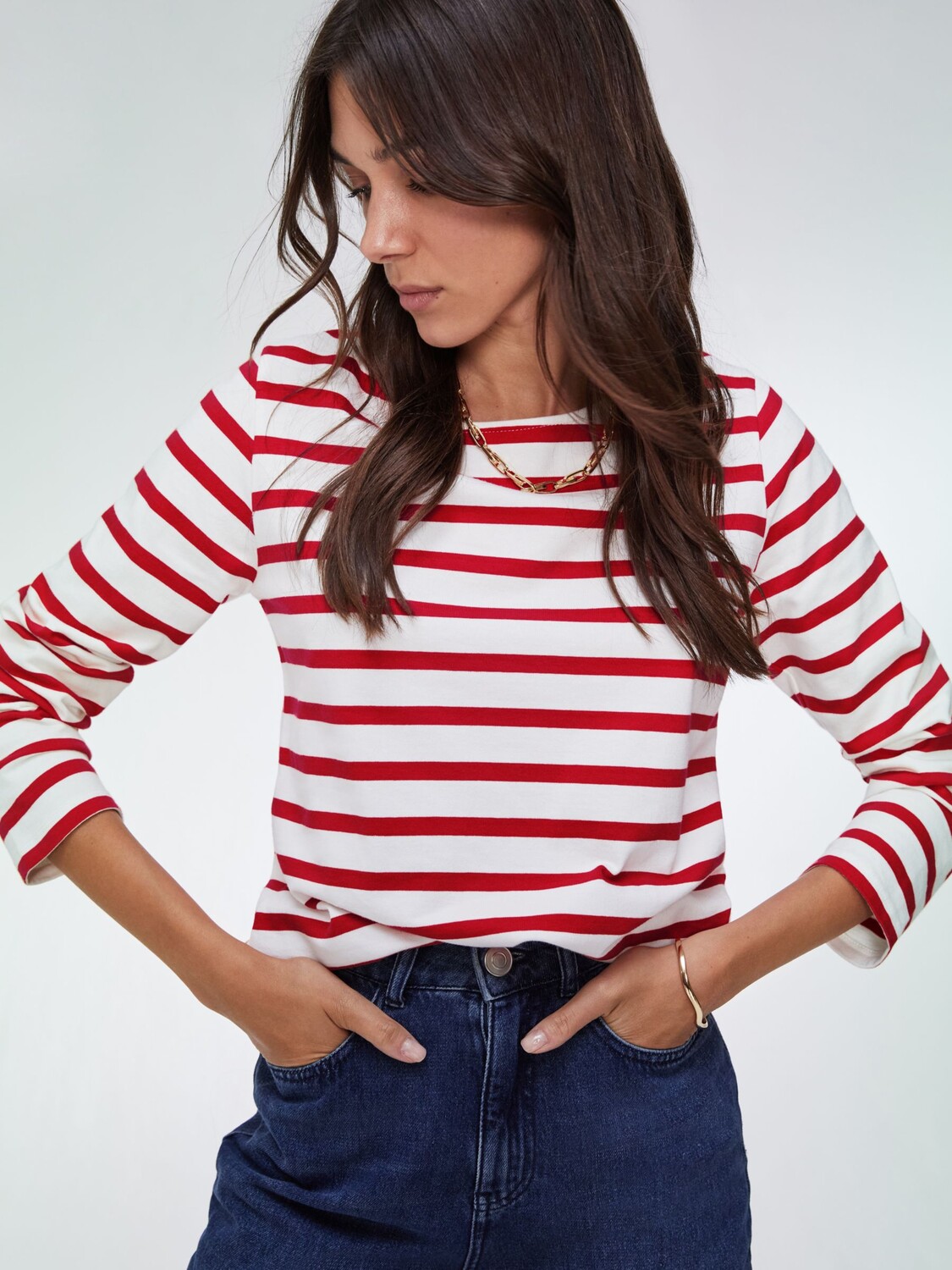 

Топ Baukjen Ashley Stripe из органического хлопка с рукавами 3/4, мягкий белый/малиновый