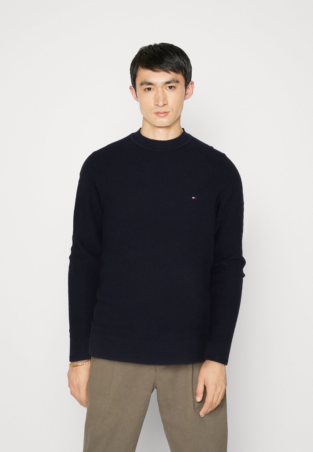 

Свитер Tommy Hilfiger