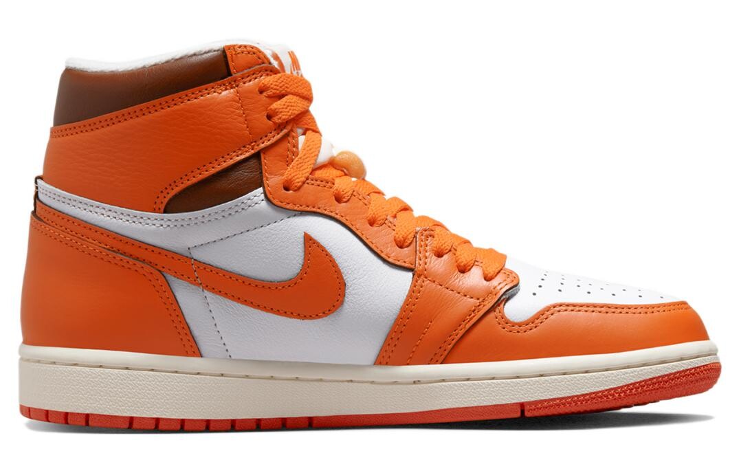 

Кроссовки женские Jordan Air Jordan 1 Vintage баскетбольные, белый / оранжевый
