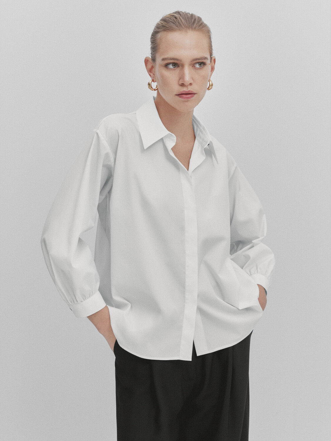 

Рубашка с вырезом со собранной спиной Massimo Dutti, белый