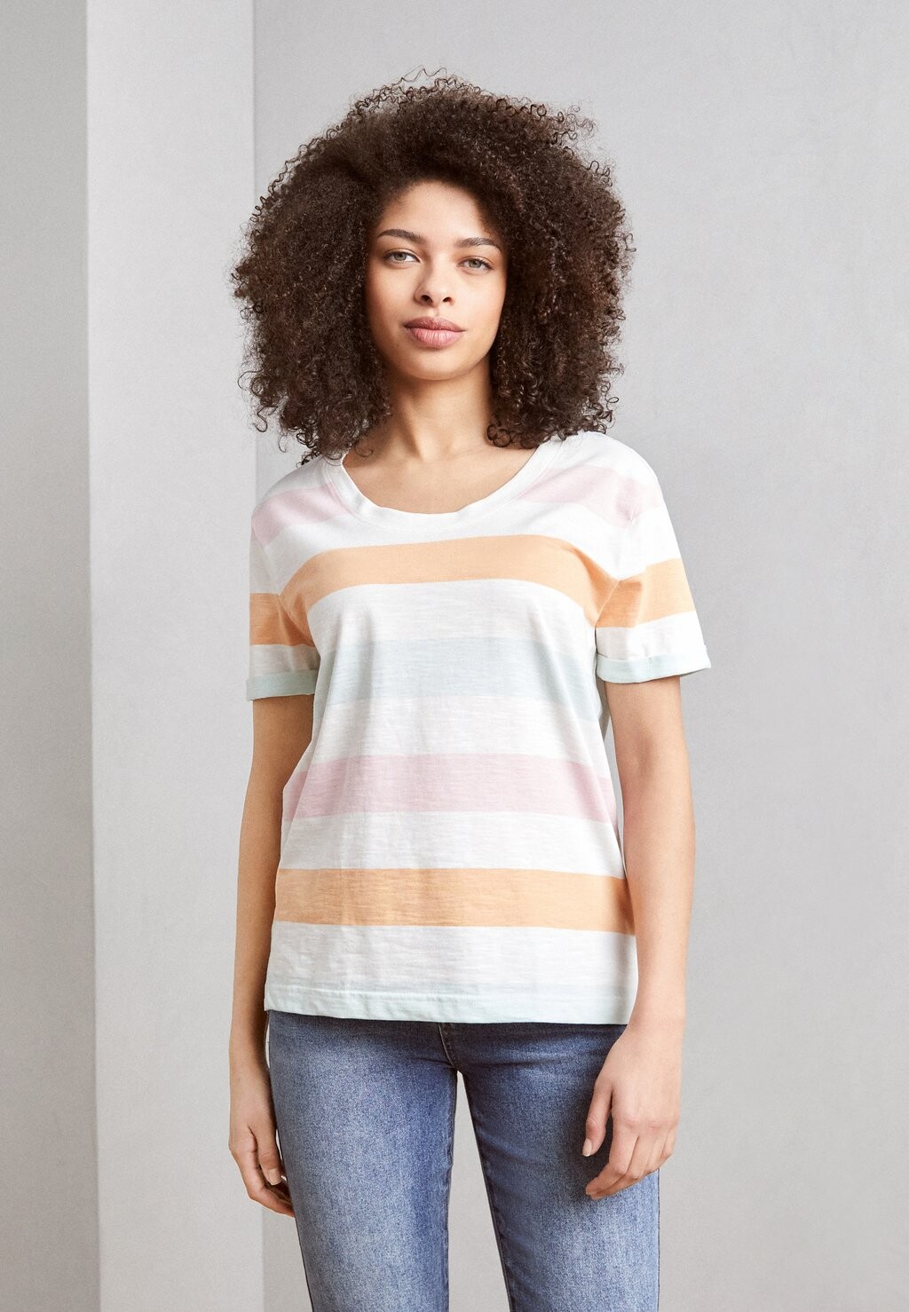 

Футболка с принтом Esprit, цвет off white