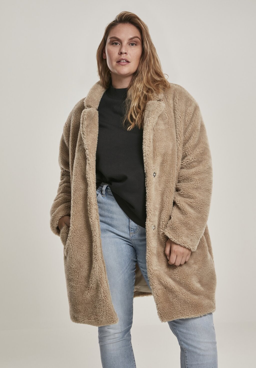 

Зимняя куртка Urban Classics Curvy