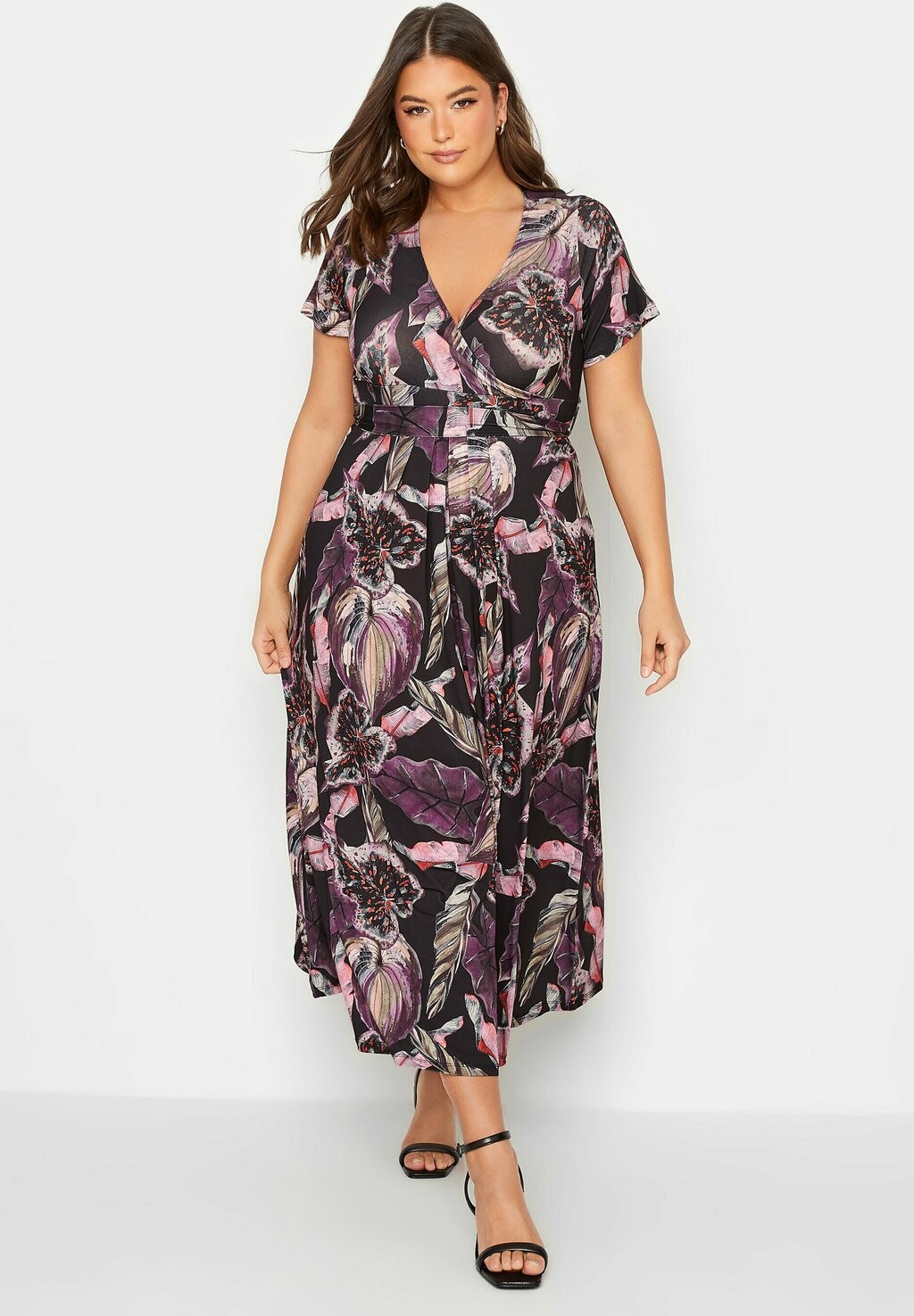

Летнее платье Yours Clothing, черный