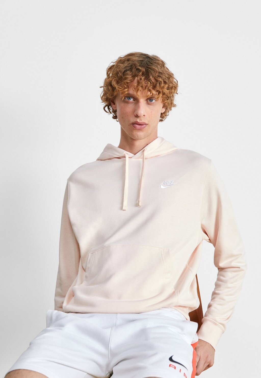 

Толстовка M NSW CLUB HOODIE Nike, кремовый/абрикосовый, Бежевый