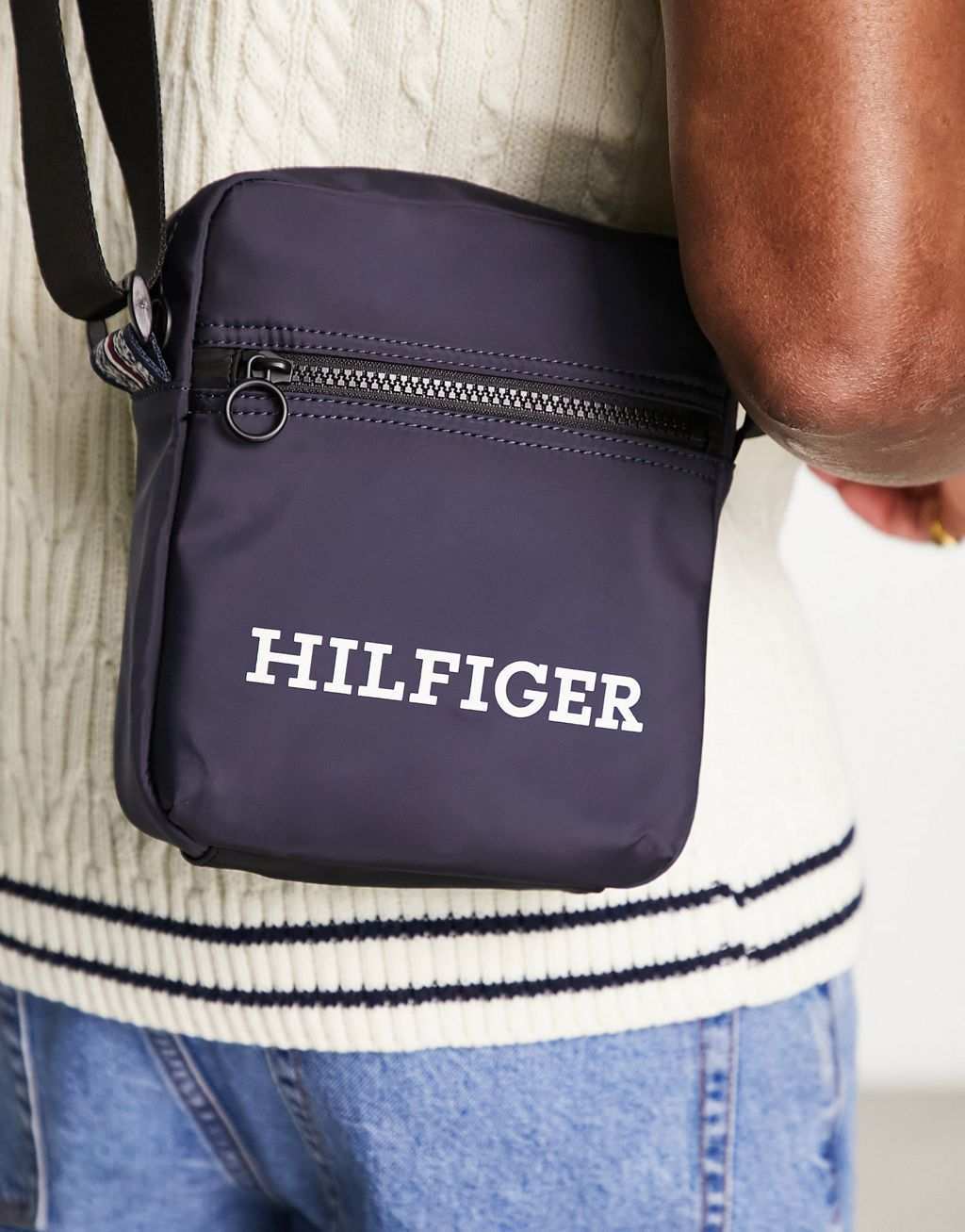 Купить Сумку Кросс Боди Tommy Hilfiger