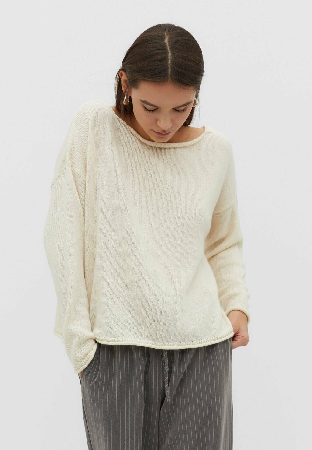 

Свитер Boat Neck Stradivarius, бежевый
