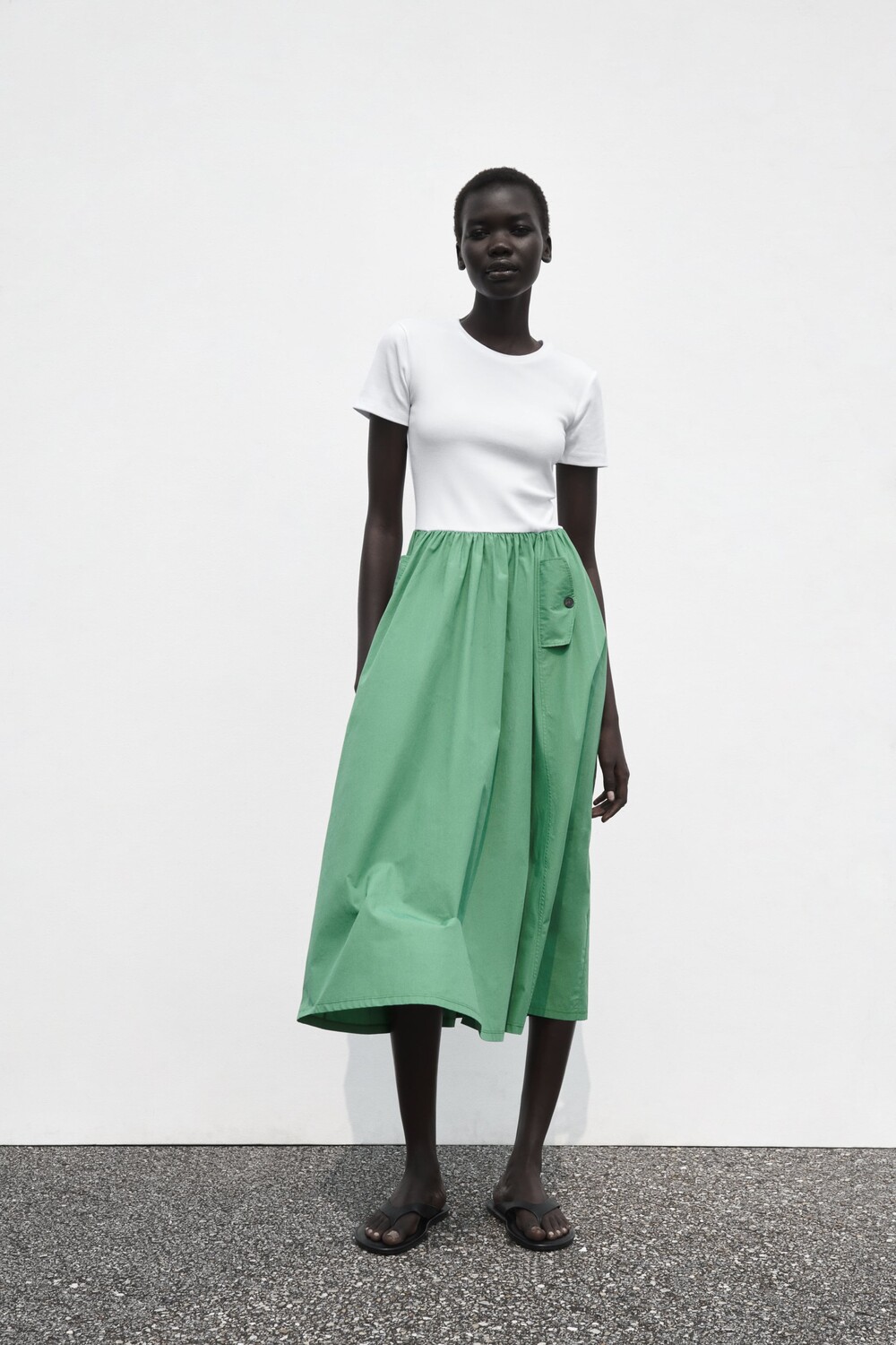 

Подходящее платье из поплина Zara, зеленый/белый