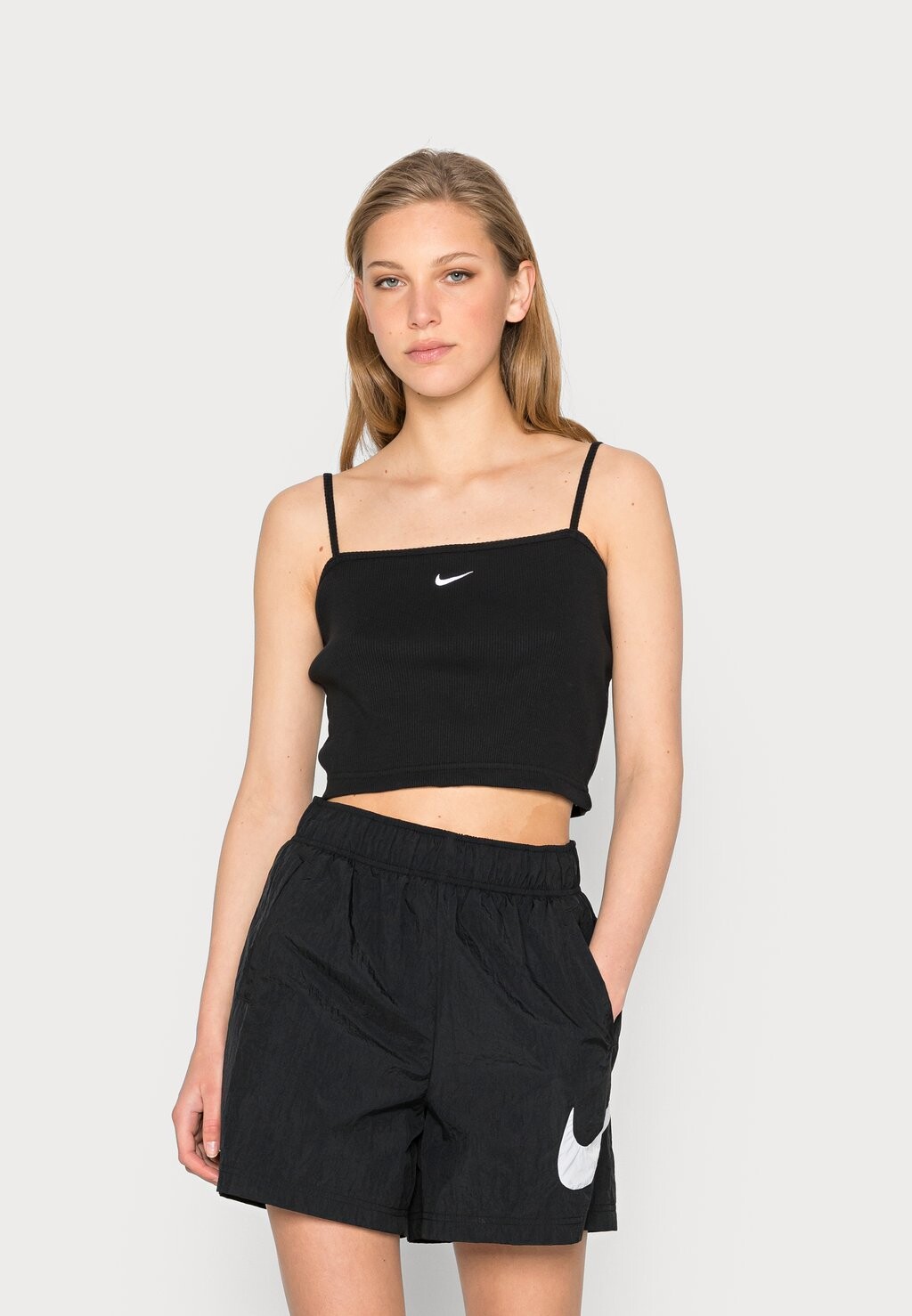

Топ Nike, черно-белый