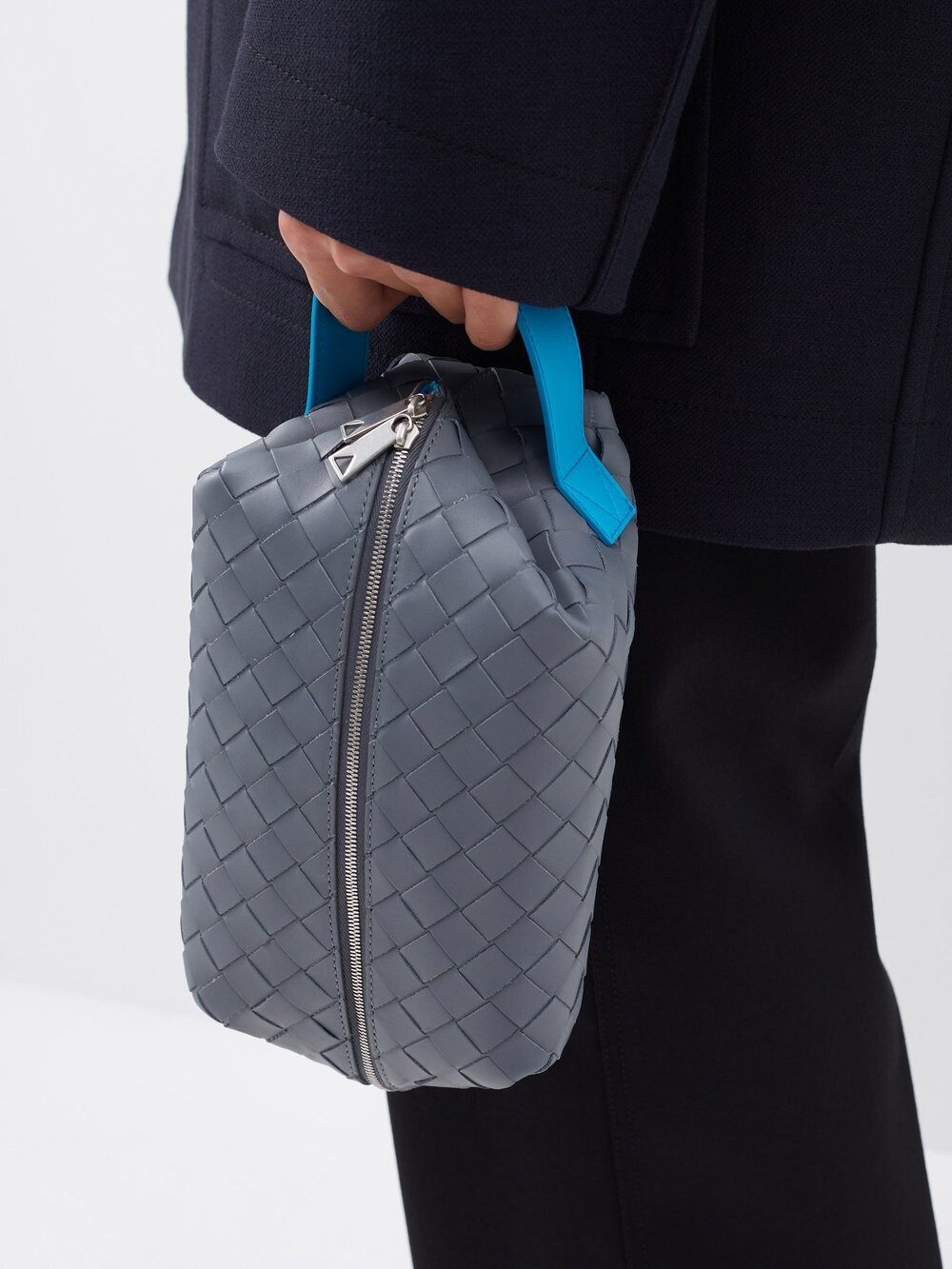 

Кожаная сумка candy cassette intrecciato Bottega Veneta, серый