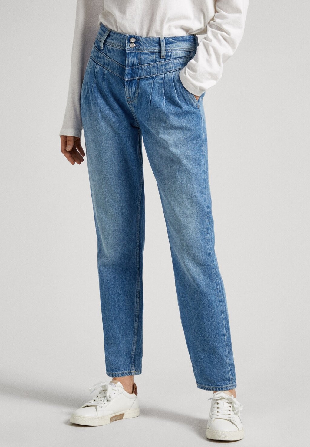 

Джинсы прямого кроя Pepe Jeans